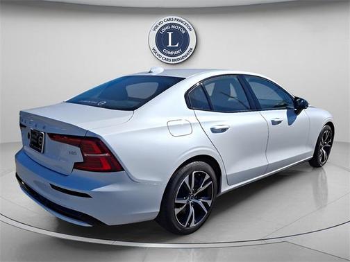 2025 Volvo S60 B5 Core