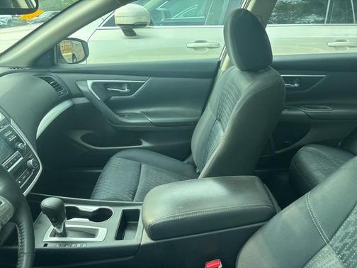 2016 Nissan Altima 2.5 SV