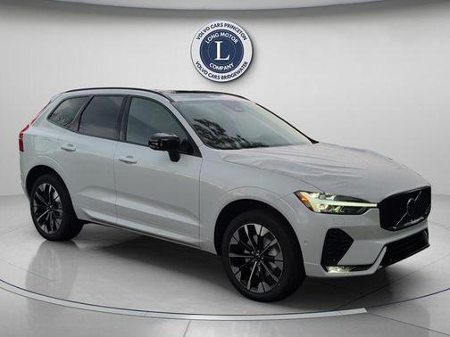 Crystal White 2026 Volvo XC60 B5 Plus