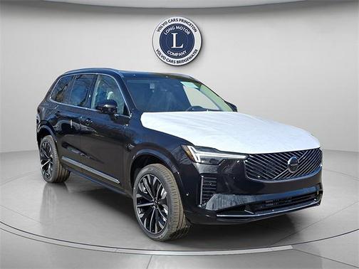 2025 Volvo XC90 B5 Ultra 6-Seater