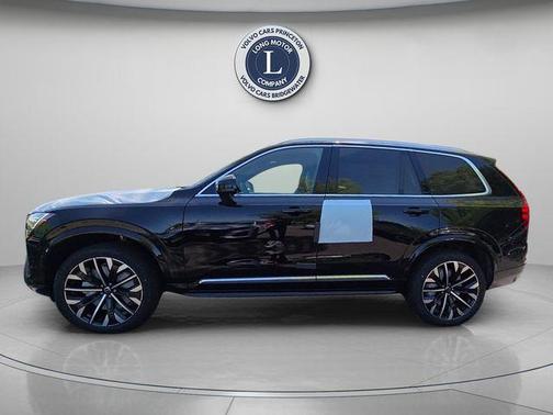 Onyx Black Metallic 2026 Volvo XC90 B5 Plus 7-Seater