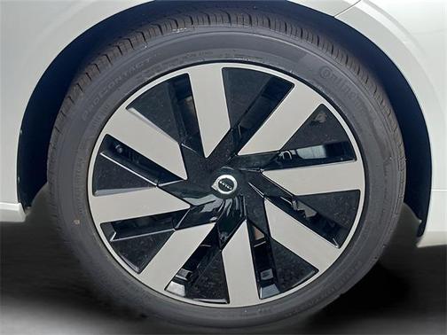 2024 Volvo S90 Recharge Plug-In Hybrid T8 Ultimate
