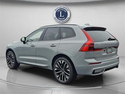 2026 Volvo XC60 B5 Ultra