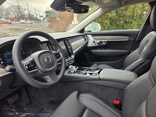 2024 Volvo S90 Recharge Plug-In Hybrid T8 Ultimate