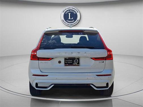 2025 Volvo XC60 B5 Plus