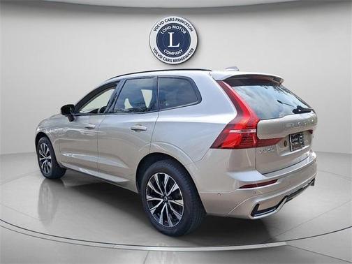 2025 Volvo XC60 B5 Plus