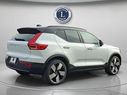 2026 Volvo EX40 Single Motor Extended Range Plus