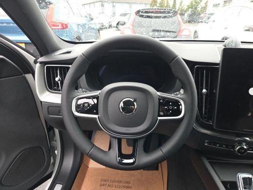 Crystal White 2026 Volvo XC60 B5 Ultra Black Edition