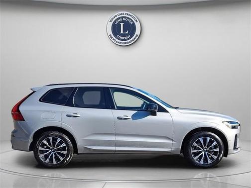 2025 Volvo XC60 B5 Plus