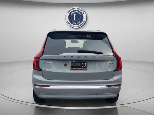 Metallic 2026 Volvo XC90 B6 Plus 7-Seater