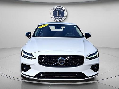 2025 Volvo S60 B5 Core