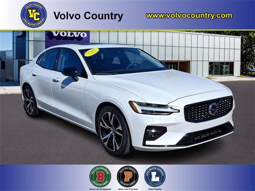 2025 Volvo S60 B5 Core
