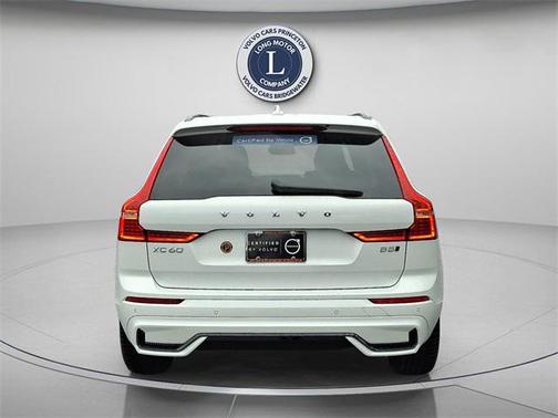 2025 Volvo XC60 B5 Core