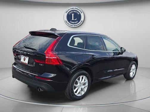 2018 Volvo XC60 T5 Momentum