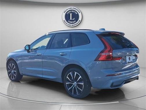 2025 Volvo XC60 B5 Plus