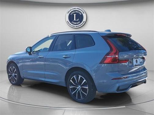 2025 Volvo XC60 B5 Plus