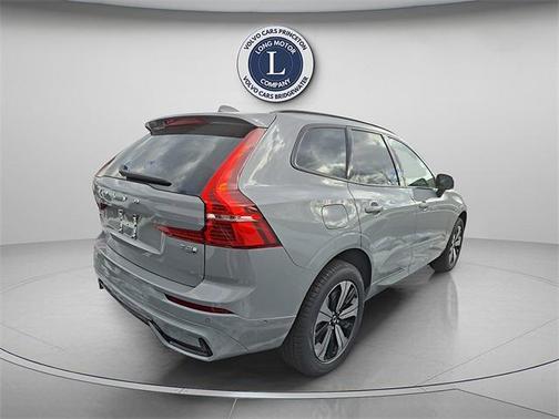 2025 Volvo XC60 Plug-In Hybrid T8 Plus