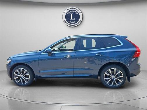 2022 Volvo XC60 B5 Momentum