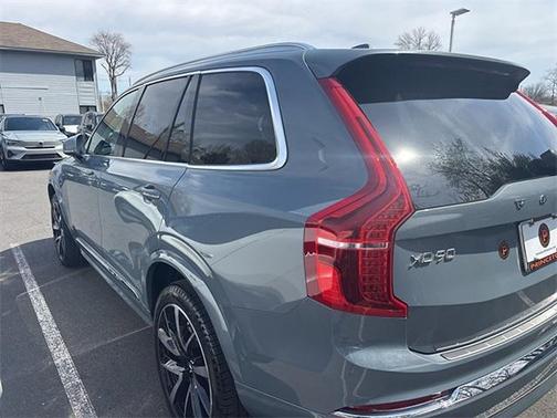 2023 Volvo XC90 B6 Plus 7-Seater