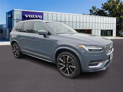 2023 Volvo XC90 B6 Plus 7-Seater