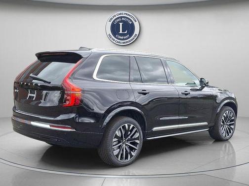 Onyx Black Metallic 2026 Volvo XC90 B6 Plus 7-Seater