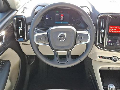 2026 Volvo XC40 B5 Ultra