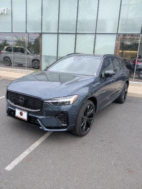 Denim Blue Metallic 2026 Volvo XC60 Plug-In Hybrid T8 Ultra Black Edition