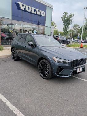 Denim Blue Metallic 2026 Volvo XC60 Plug-In Hybrid T8 Ultra Black Edition