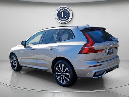 2025 Volvo XC60 B5 Plus