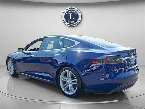 2016 Tesla Model S 90D