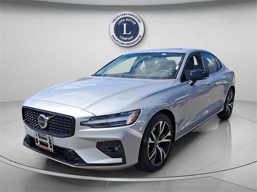 2025 Volvo S60 B5 Core