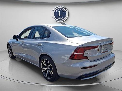 2025 Volvo S60 B5 Core