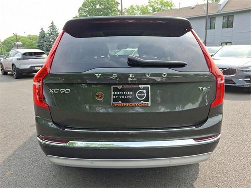 2022 Volvo XC90 T6 Inscription