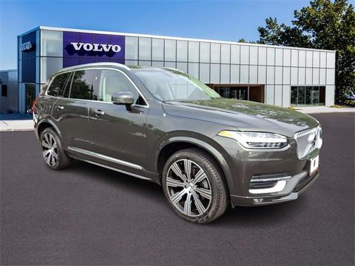 2022 Volvo XC90 T6 Inscription