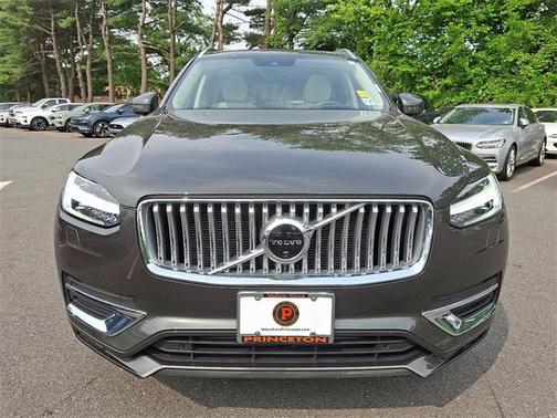 2022 Volvo XC90 T6 Inscription