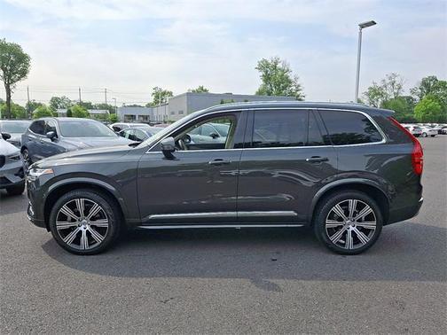 2022 Volvo XC90 T6 Inscription