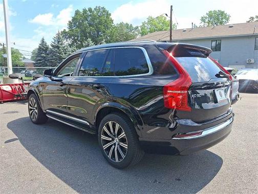 2024 Volvo XC90 B6 Plus Bright Theme 7-Seater