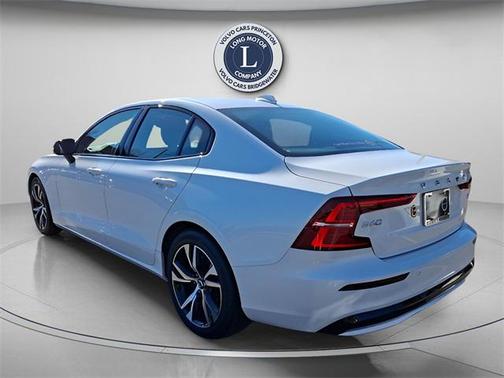 2025 Volvo S60 B5 Core