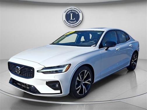 2025 Volvo S60 B5 Core