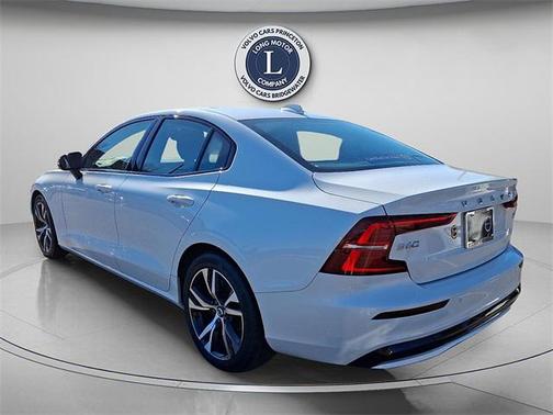 2025 Volvo S60 B5 Core