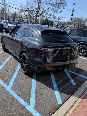 Black 2022 Maserati Levante Modena