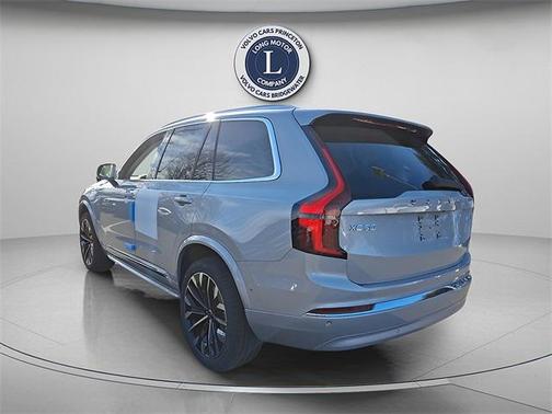 2025 Volvo XC90 B5 Plus 6-Seater
