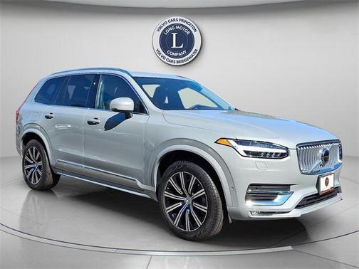 2025 Volvo XC90 B6 Plus 7-Seater