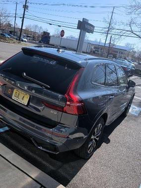 4 DR 2025 Volvo XC60 B5 Plus