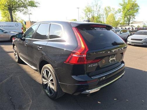 2022 Volvo XC60 B5 Inscription