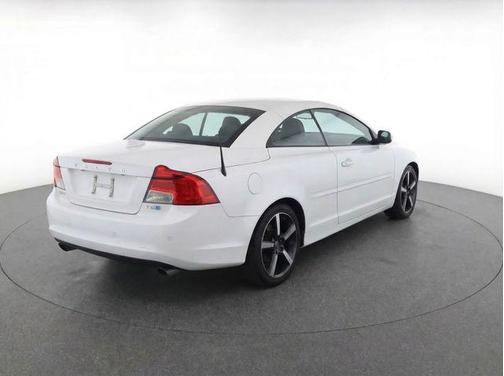 2012 Volvo C70 T5
