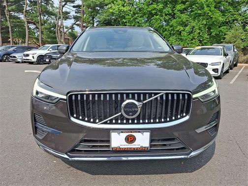 2022 Volvo XC60 B6 Inscription