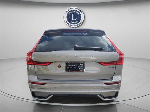 2025 Volvo XC60 B5 Plus