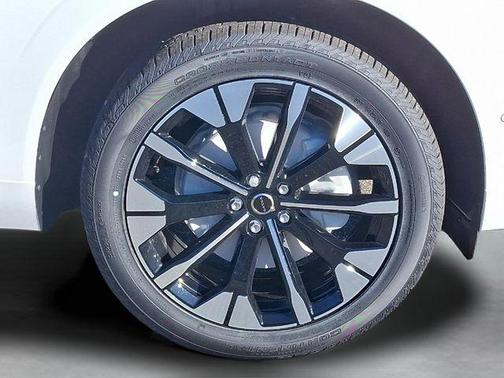 Crystal White 2026 Volvo XC60 B5 Plus