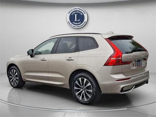 2025 Volvo XC60 B5 Plus
